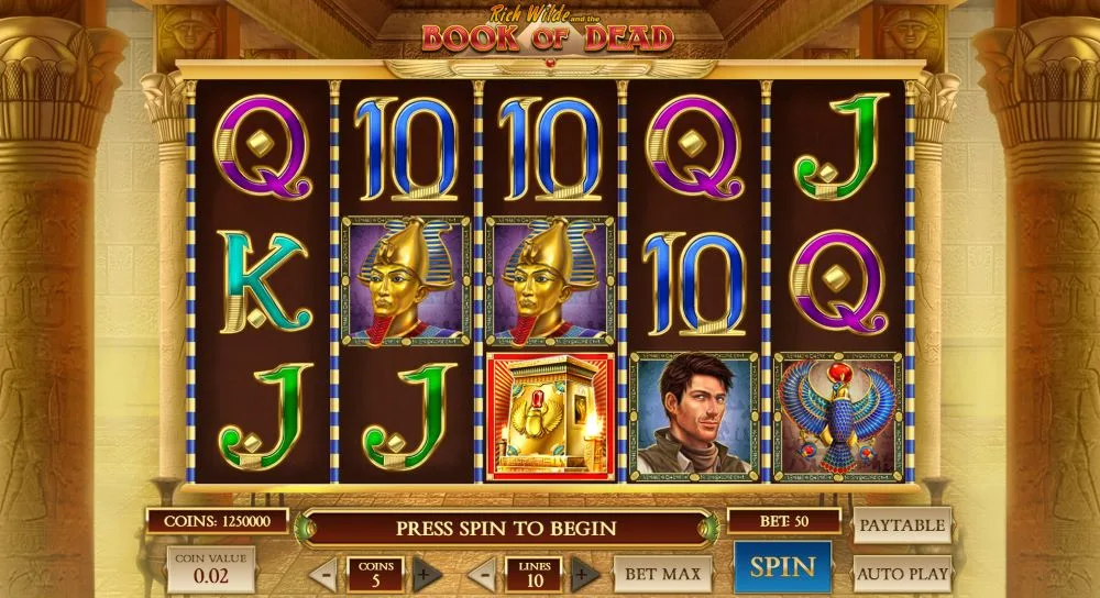 Book of Dead slot ekran sa 5 rolni, Rich Wildeom, faraonom i egipatskim simbolima, postavljeno na 10 linija